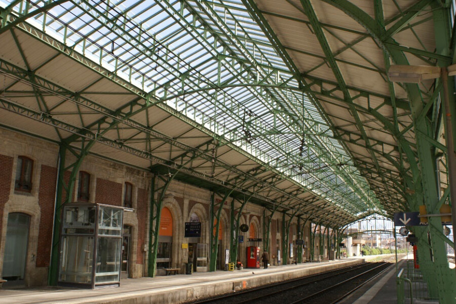 Bahnhof Perpignan (Frankreich), erbaut 1896, nach der Renovierung 2013 (© SNCF-AREP)